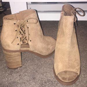 NEVER WORN NINE WEST BOOTIES